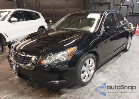 2008 Honda Accord 2.4 Ex z USA, uszkodzony, nr VIN 1HGCP267X8A117357